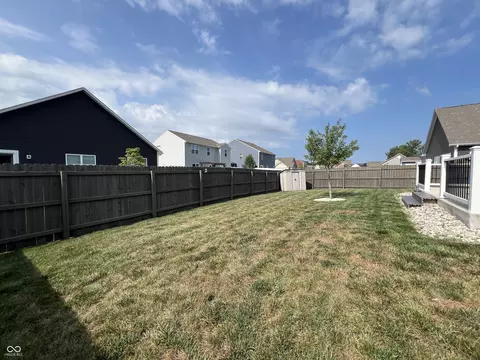 Exterior - 6643 Laurelwood Dr, Pendleton, IN 46064 photo 4 of 5
