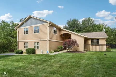 15906 Farr Hills Dr, Westfield, IN 46074