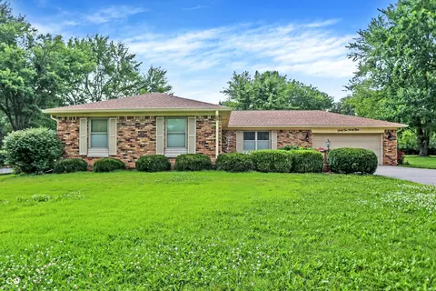 4244 W Fairview Rd, Greenwood, IN 46142