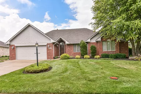 10690 Glenn Cairn Ct, Fishers, IN 46037