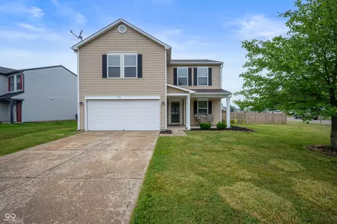 9374 W Stargazer Dr, Pendleton, IN 46064
