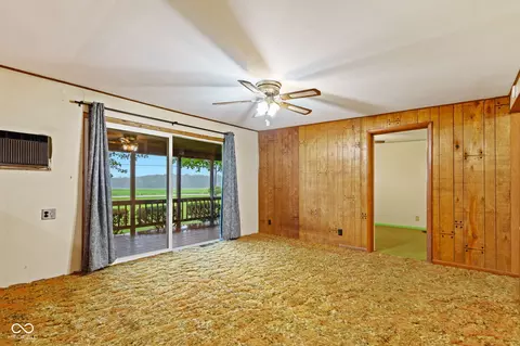 Living - 1367 S 400 E, Marion, IN 46953 photo 6 of 8