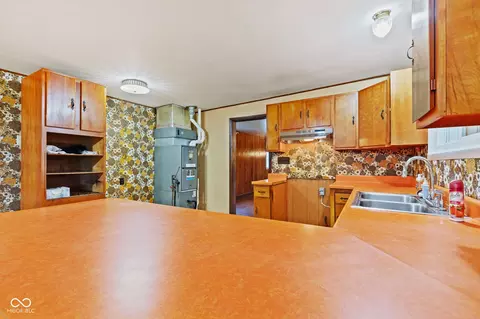 Kitchen - 1367 S 400 E, Marion, IN 46953 photo 5 of 6