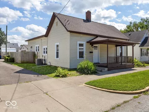409 E Pennsylvania St, Shelbyville, IN 46176