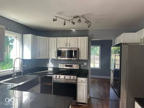 Kitchen - 4376 W Silverthorne St, Bloomington, IN 47404 photo 1 of 5