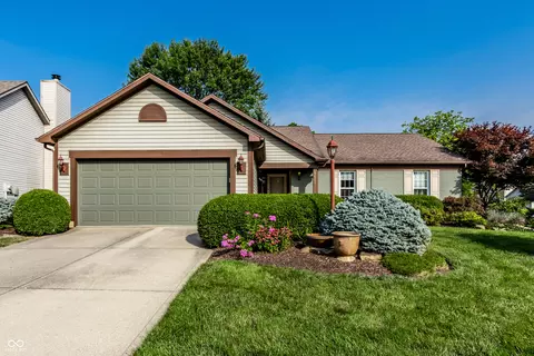 6624 Antelope Ln, Indianapolis, IN 46278