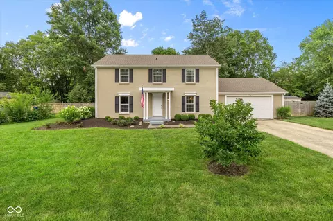 10907 Pleasantview Dr, Carmel, IN 46033