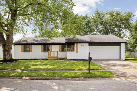 816 Spring Valley Dr, Indianapolis, IN 46231
