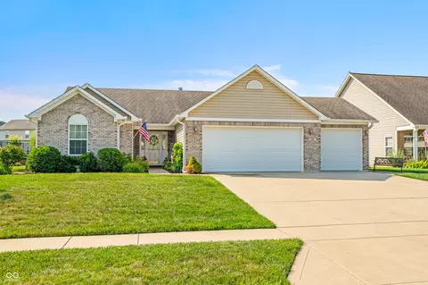 1211 Stellar Dr, Franklin, IN 46131