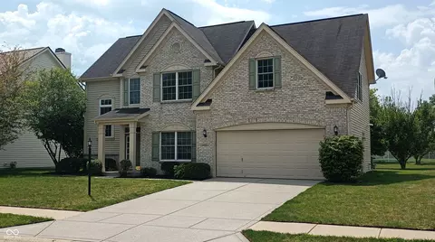11937 Weathered Edge Dr, Fishers, IN 46037