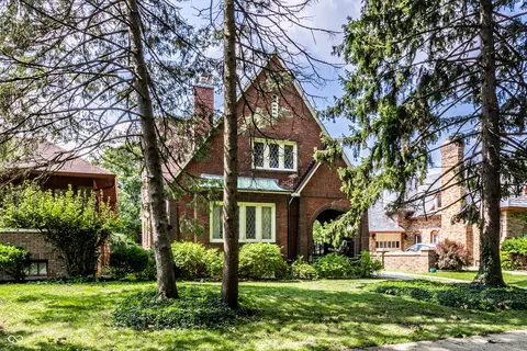 5119 E Pleasant Run Pkwy S Dr, Indianapolis, IN 46219
