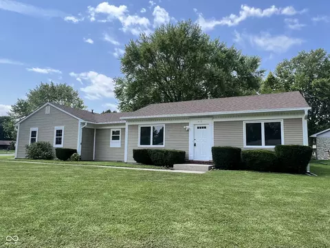 410 King Arthur Dr, Franklin, IN 46131