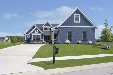 726 Wexford Hill Ct, Westfield, IN 46074