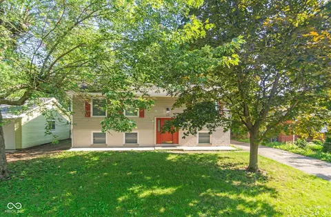 8210 E 37th Pl, Indianapolis, IN 46226