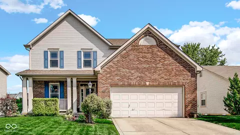3400 Yorkshire Dr, Greenwood, IN 46143