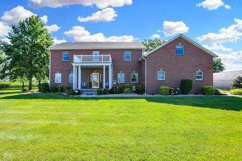 7325 N 250 E, Columbus, IN 47203