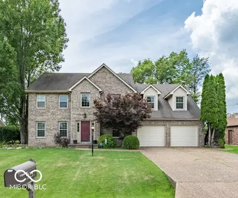 349 Treeline Rd, Terre Haute, IN 47802
