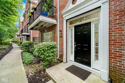 962 3rd Ave NW, Carmel, IN 46032