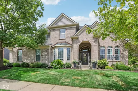 8252 Cloverdale Way, Indianapolis, IN 46256