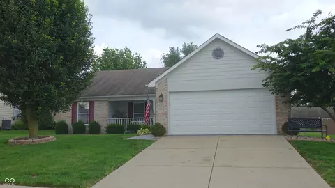 5639 Buck Pond Ct, Indianapolis, IN 46237