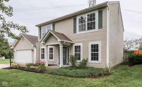 3956 Chantry Way, Greenwood, IN 46143