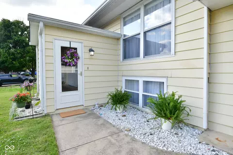 1324 Stanley Rd, Plainfield, IN 46168 photo 3