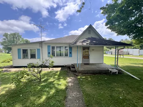 2004 S R St, Elwood, IN 46036