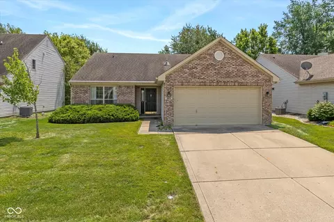 643 Muirfield Dr, Brownsburg, IN 46112