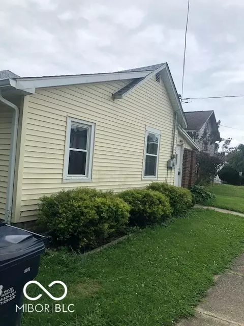 215 E Maple St, Spiceland, IN 47385 photo 3
