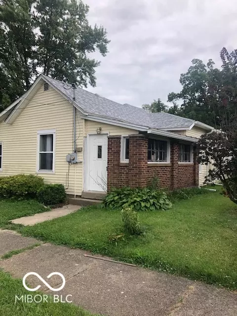 215 E Maple St, Spiceland, IN 47385 photo 2