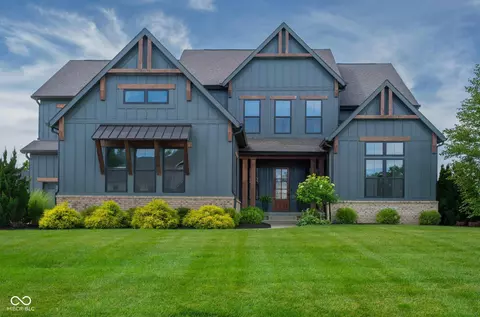15994 Oak Park Ln, Westfield, IN 46074