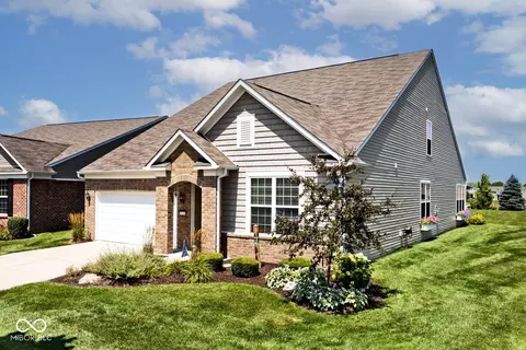 13246 Brandy Ln, Fishers, IN 46037