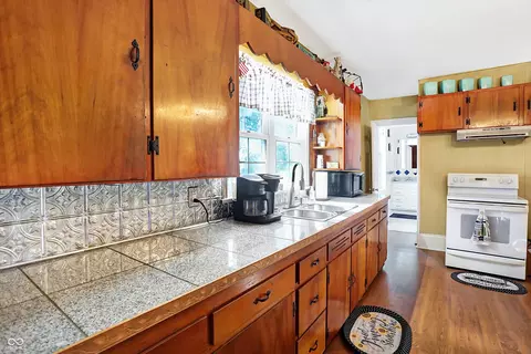 11071 S E 00 W, Fairmount, IN 46928 photo 11