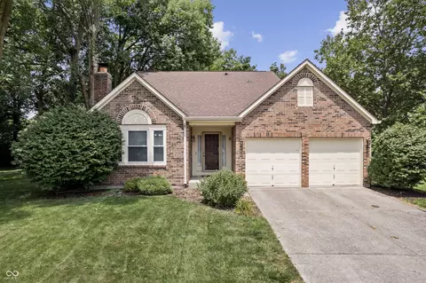 8816 Buckhaven Dr, Indianapolis, IN 46256