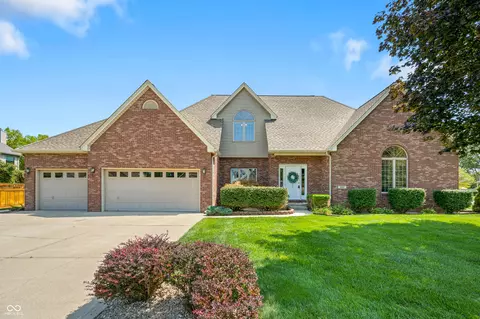 3681 Cheyenne Ct, Columbus, IN 47203