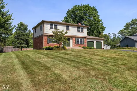 140 Kenwood Ct, Indianapolis, IN 46260