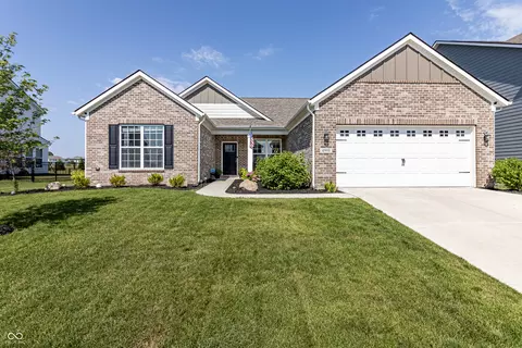 4998 Citadel Dr, Noblesville, IN 46062