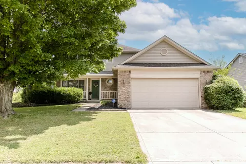 7155 Tappan Dr, Indianapolis, IN 46268
