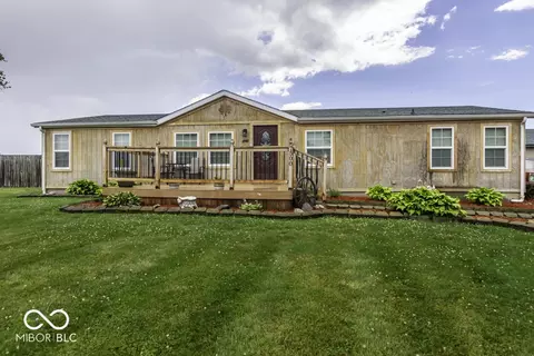7500 Meadowview Ln, Martinsville, IN 46151