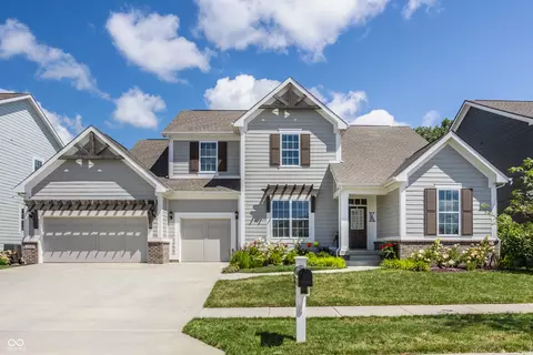 1660 Birchfield Dr, Westfield, IN 46074