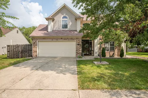7846 Bent Willow Dr, Indianapolis, IN 46239