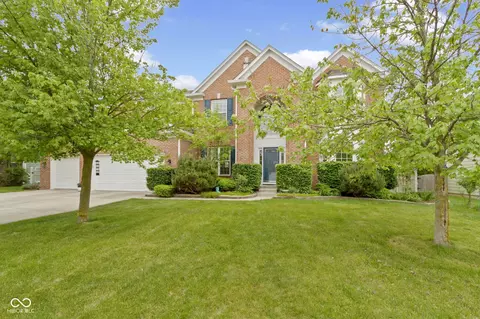 14275 Chariots Whisper Dr, Westfield, IN 46074