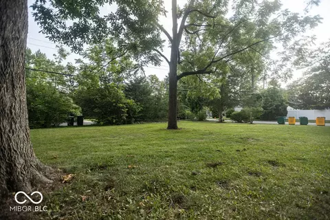 703 Raymond St, Plainfield, IN 46168 photo 6