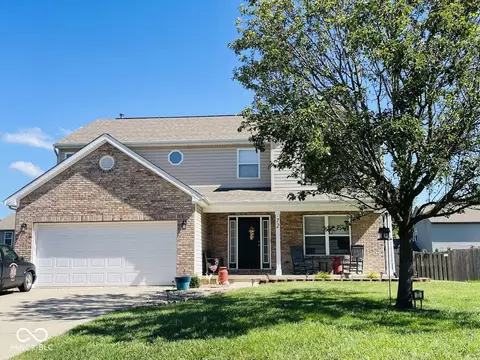 72 Pin Oak Ct, Whiteland, IN 46184