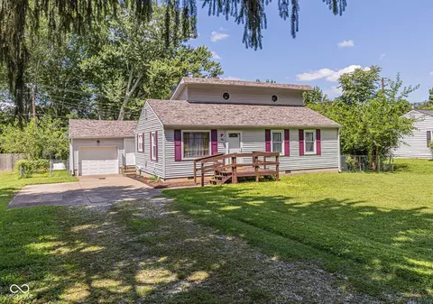 954 Hiatt Ave, Greenwood, IN 46143