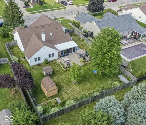 579 Quail Ridge Dr, Westfield, IN 46074