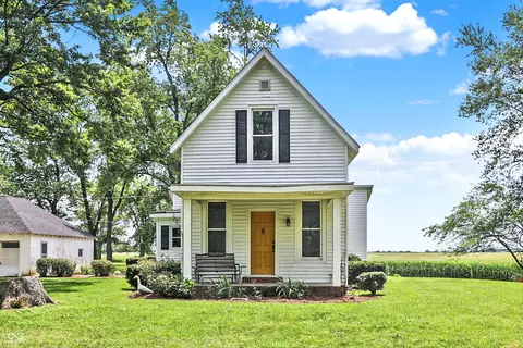 13743 Strawtown Ave, Noblesville, IN 46060
