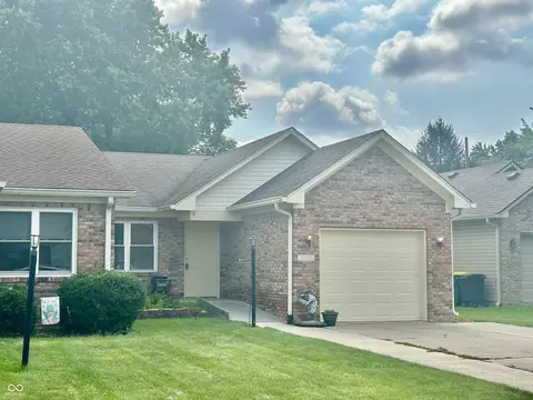2107 Galaxy Dr, Franklin, IN 46131