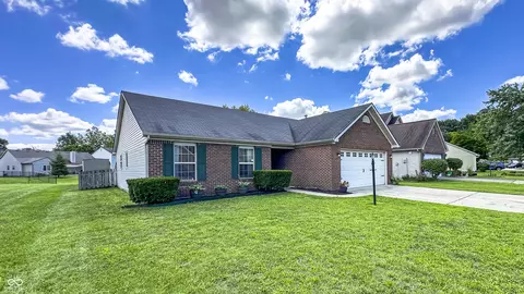 627 Jack Pine Ct, Indianapolis, IN 46224