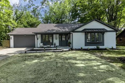 8245 Taunton Rd, Indianapolis, IN 46260